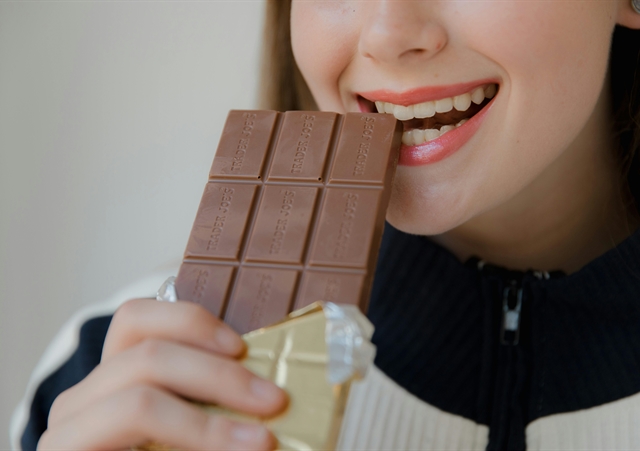 Walkers Chocolates Unveils Recyclable Paper Packaging