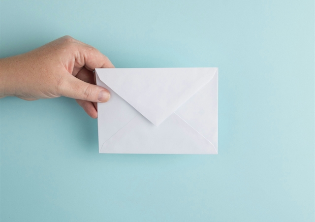 Recyclable Paper Mailer Helps E-Commerce Businesses Comply With Waste Laws